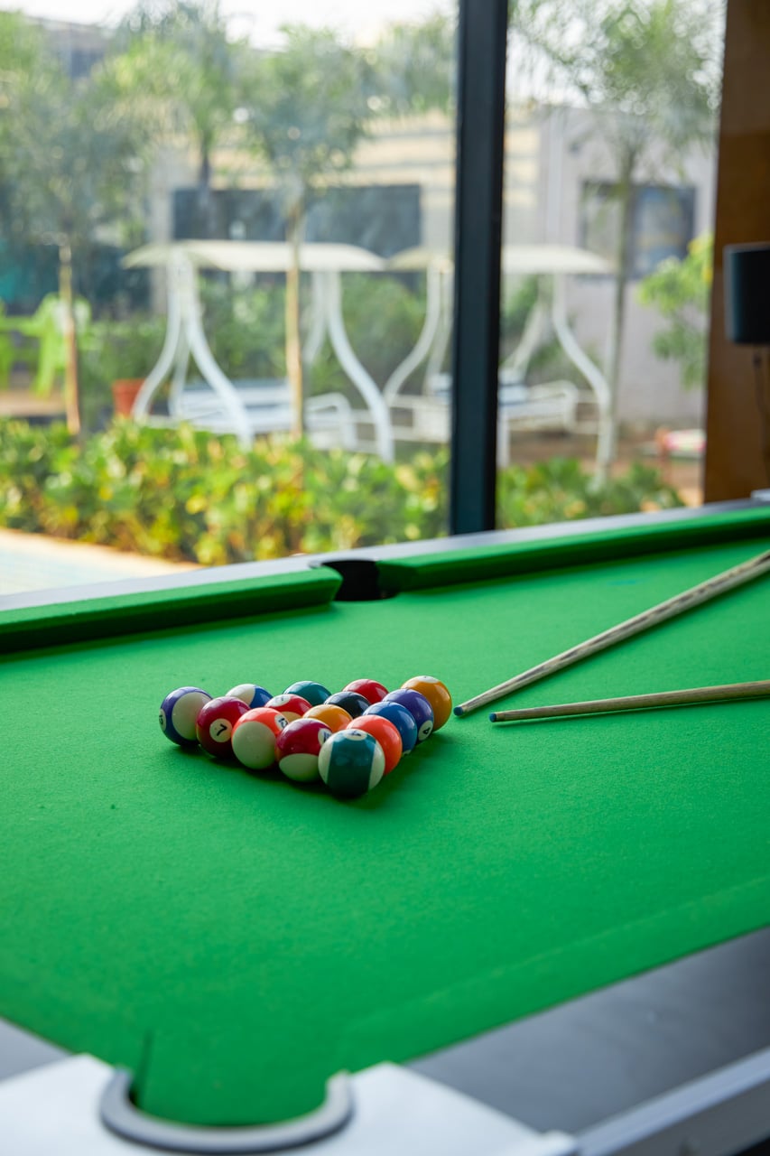 Pool table